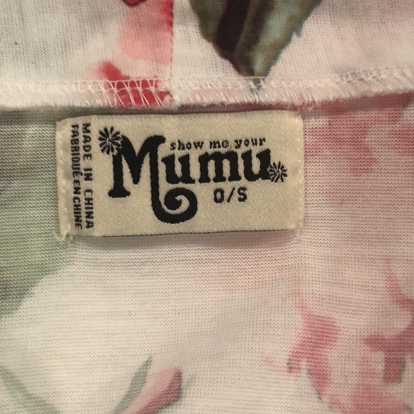 show me your MuMu Brie Robe Garden Of Blooms Floral Print Short One Size - Picture 5 of 8